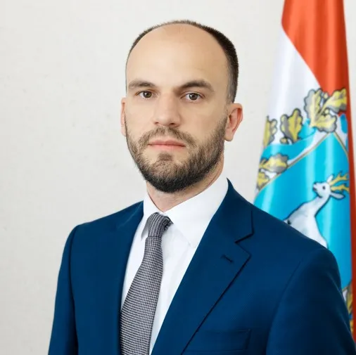 Емельяненко Антон Андреевич
