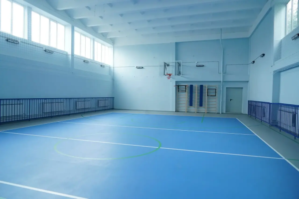 Новый спорткомплекс в поселке Прибрежном готовят к открытию