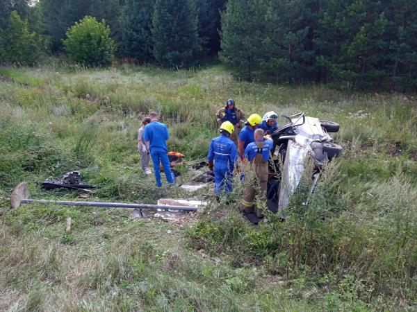 Под Сызранью 5 августа легковушка вылетела с трассы в кювет и перевернулась