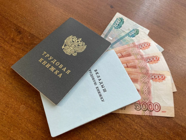 Большинство зумеров не готовы бросить работу ради летнего отдыха